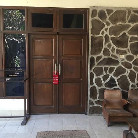 Rumah Saga Джили Трауанган Екстериор снимка